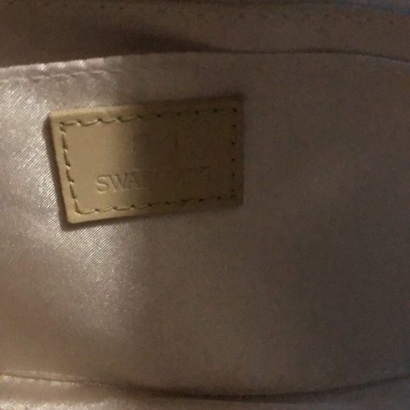 NWT Swarovski Crystal Blush Signature Clasp Small Hand Bag Clutch - Picture 4 of 7